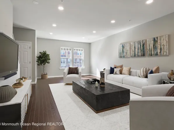 134 Waypoint Drive, Eatontown, NJ 07724