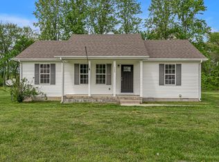 322 E Airport Dr, McMinnville, TN 37110