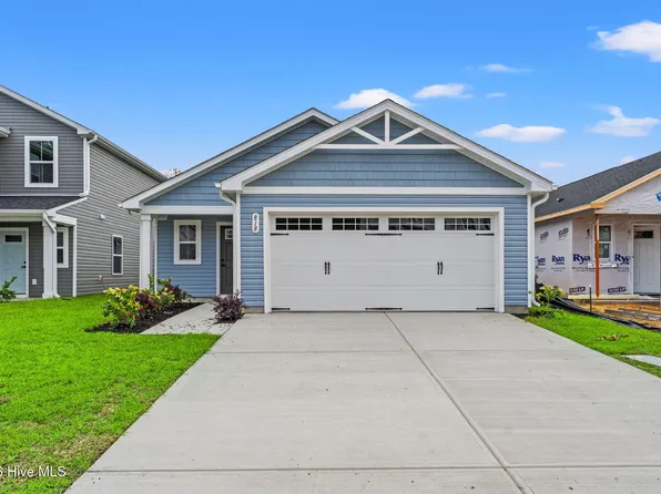 818 Haw Creek Avenue NE, Winnabow, NC 28479