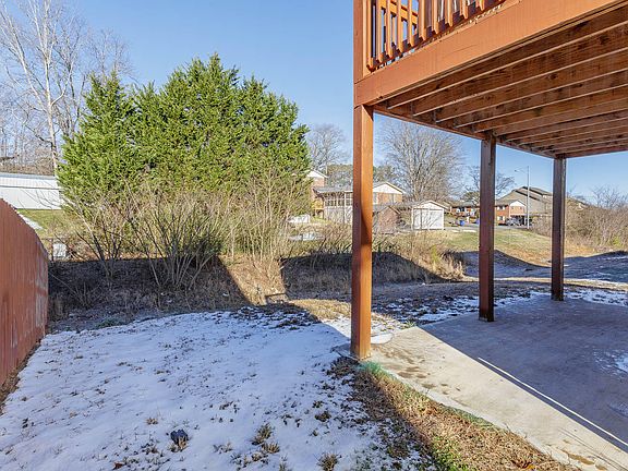 5th image of 3319 Serenity Dr NE