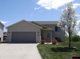 125 Pinehurst Ct, Mankato, MN 56001