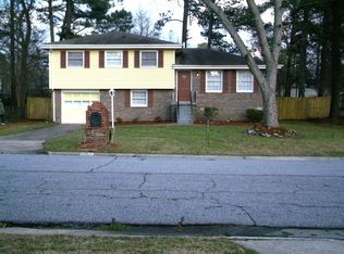 6352 Forest Haven Ln, Riverdale, GA 30274
