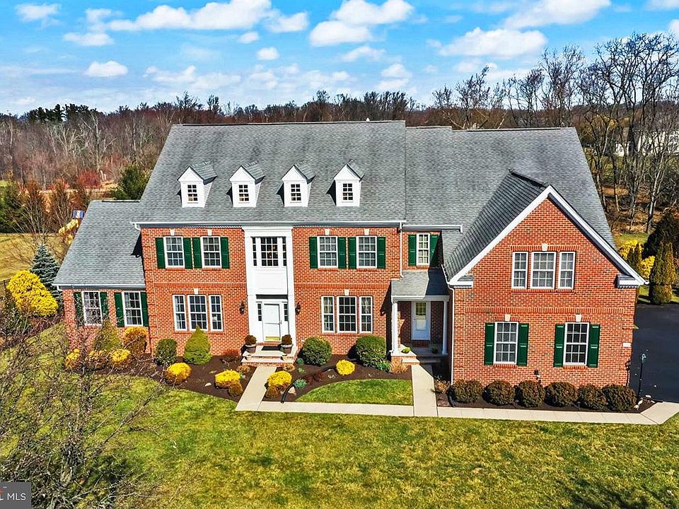 1st image of 239 Cecelia Acres Dr