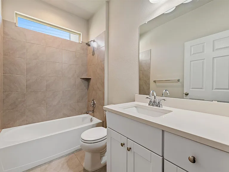 4004 Harbor Point Dr — Photo 29