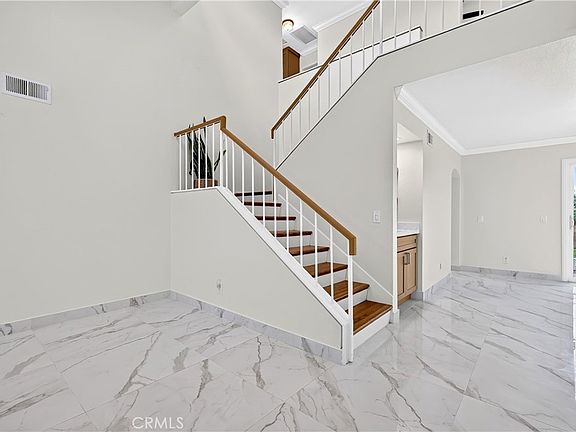 5th image of 26024 Donegal Ln