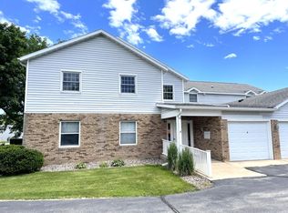 3540 E Ave S #12D, La Crosse, WI 54601