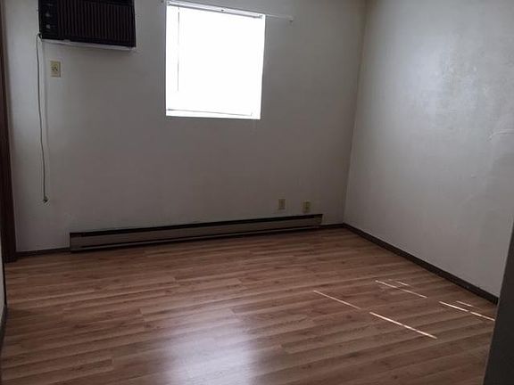 3rd image of 5700 Pontiac Dr APT 2