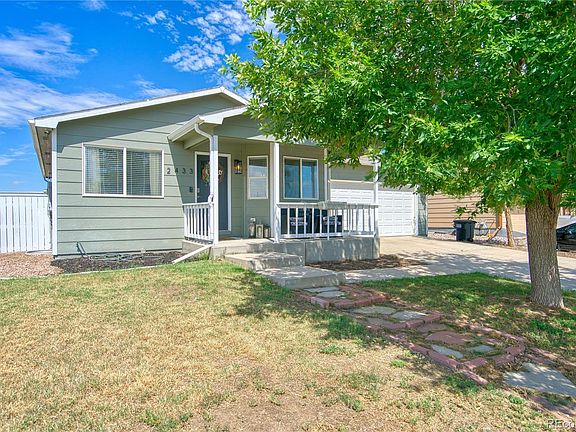2nd image of 2433 Bearwood Avenue