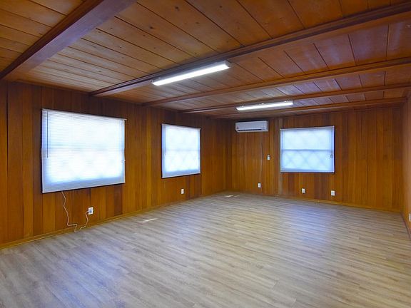 5th image of 718 S Gladys Ave