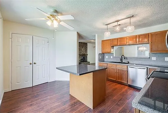 6304 Brookcrest Dr — Photo 10