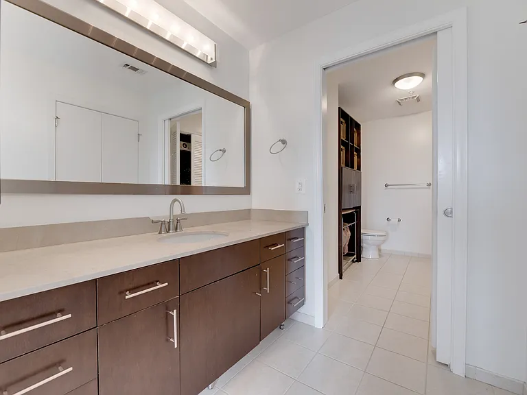 910 M St NW #312 — Photo 10