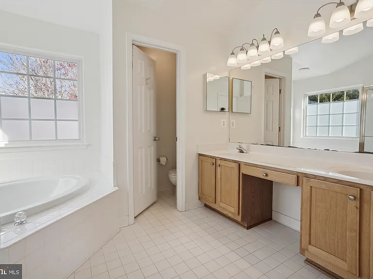 13552 Wyecrosse Ct — Photo 25