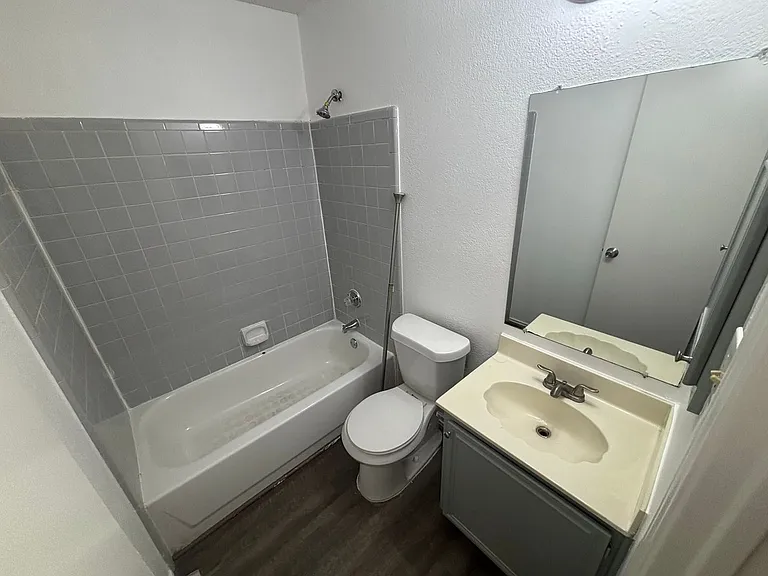 2100 Larkspur St — Photo 11