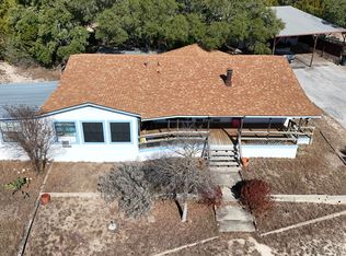 235 Scenic Pass, Pipe Creek, TX 78063