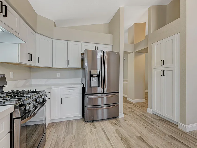 272 Comfort Dr — Photo 21
