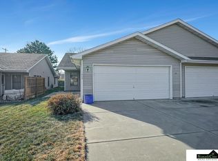 1864 W S St #17, Lincoln, NE 68528