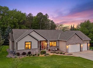 10947 Alexandra Ct, Inver Grove Heights, MN 55077