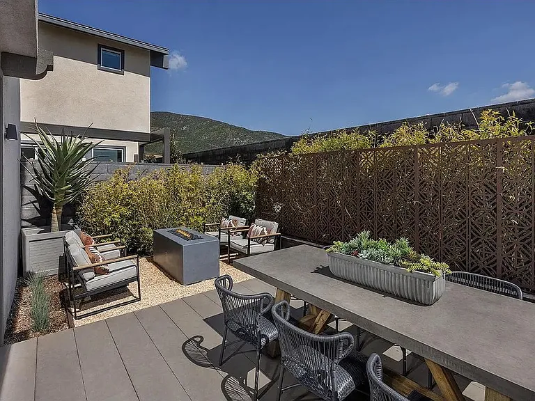 4810 Milkweed Ct — Photo 13