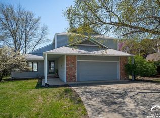 4141 Wimbledon Cir, Lawrence, KS 66047