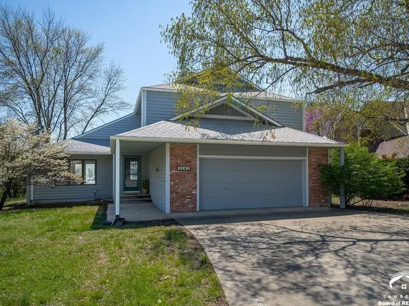 4141 Wimbledon Cir, Lawrence, KS 66047