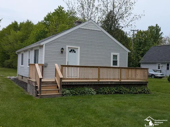 3657 Vivian Rd, Monroe, MI 48162