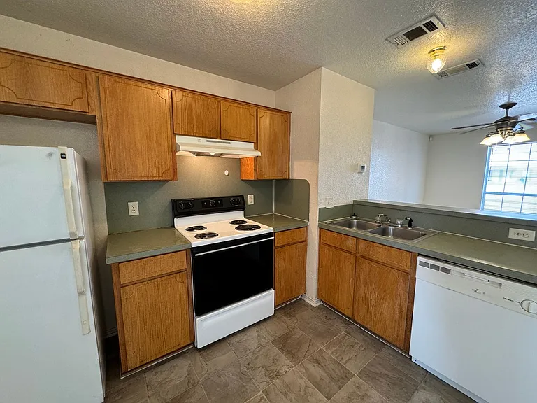 4407 Jeff Scott Dr — Photo 10