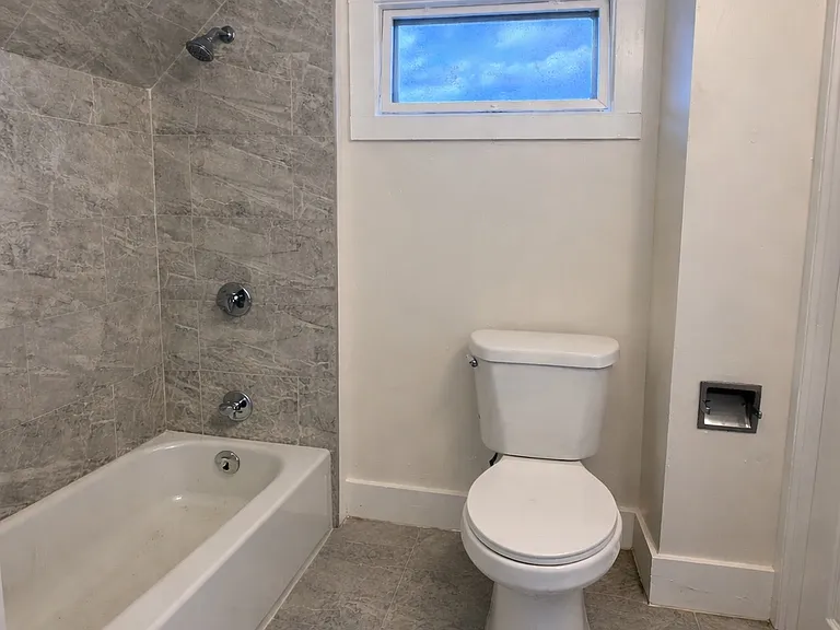 75 Haviland Ave #3 — Photo 10