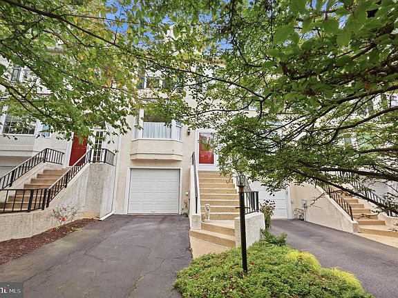 2nd image of 3041 Mitchell Ct