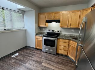 3 Fenwick Dr #3, Farmington, CT 06032