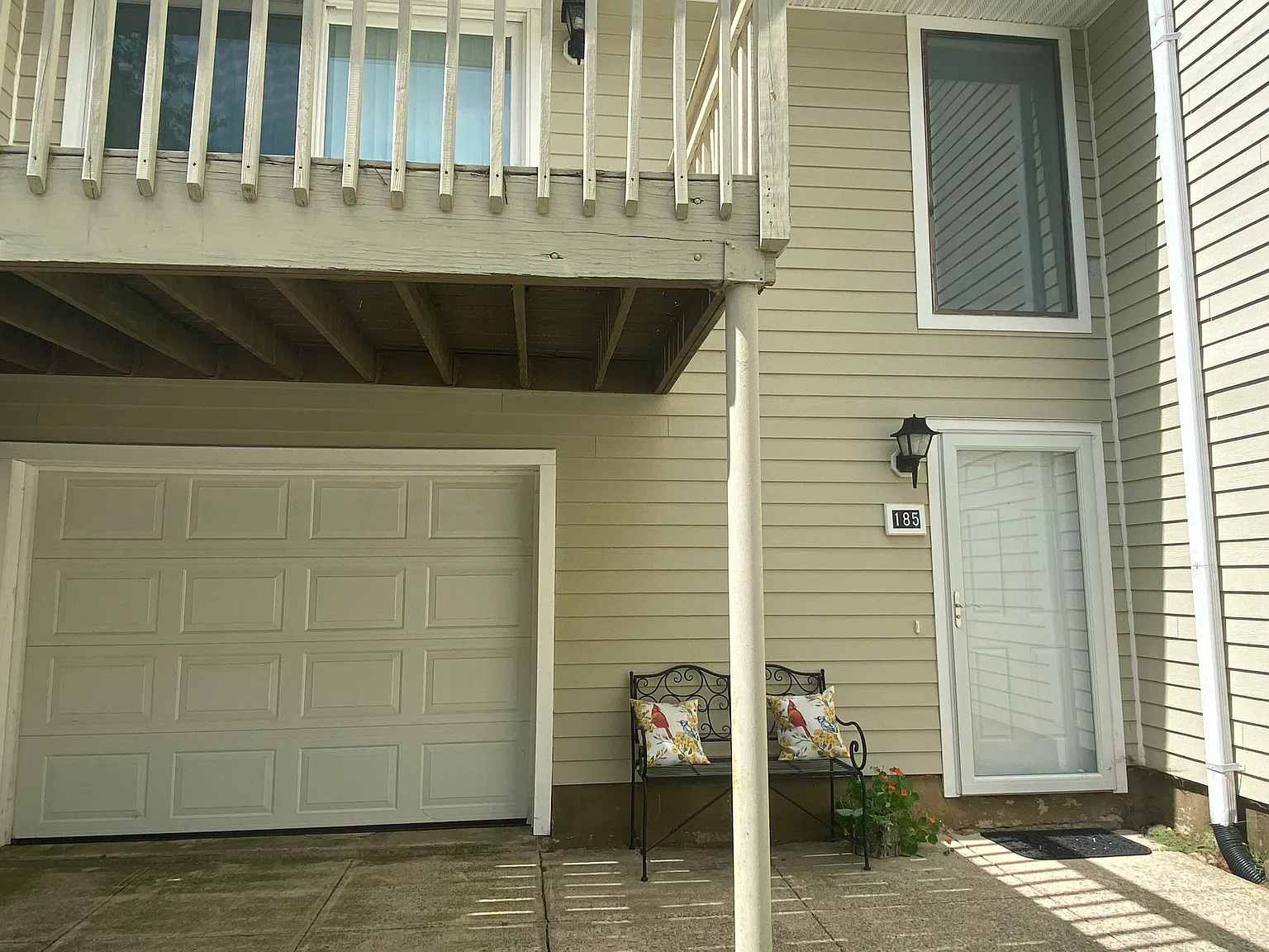 3 bed, 1751 sqft, $2,700 — Photo 2