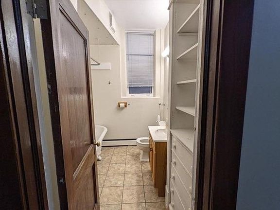 5th image of 583 Holly Ave #4