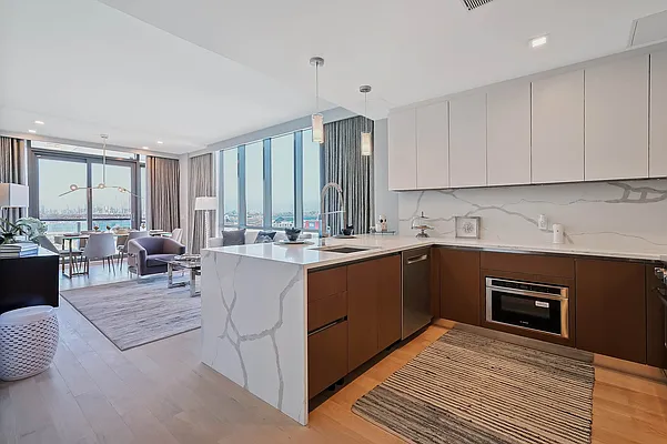 Sold by Nest Seekers International | media 2