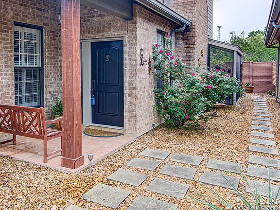 2nd image of 1372 PATIO DR