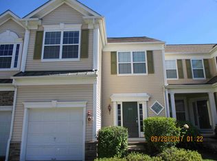 4 Bainbridge Pl, Newburgh, NY 12550