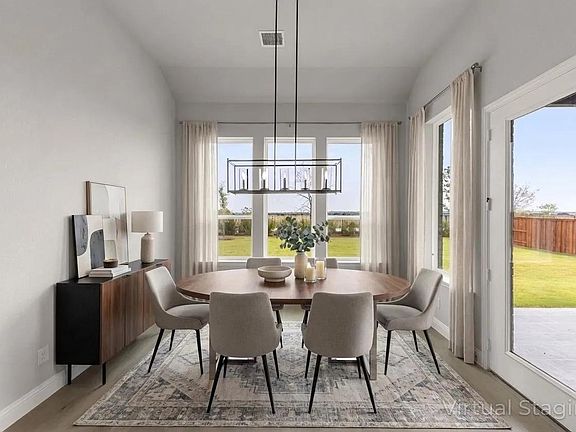 The Wynters A Dining Room