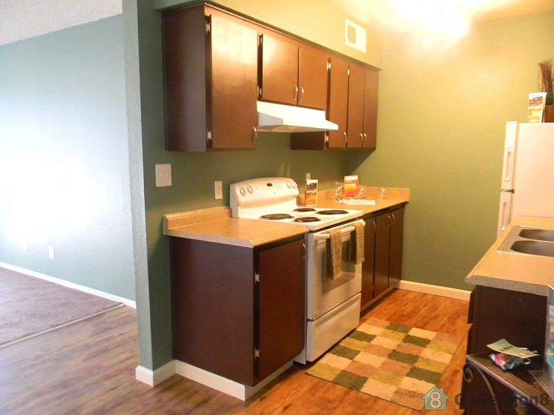 2nd image of 920 W Griffith Way APT 216