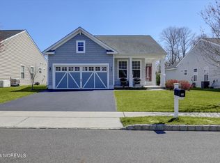 15 Lily Pond Ct, Howell, NJ 07731