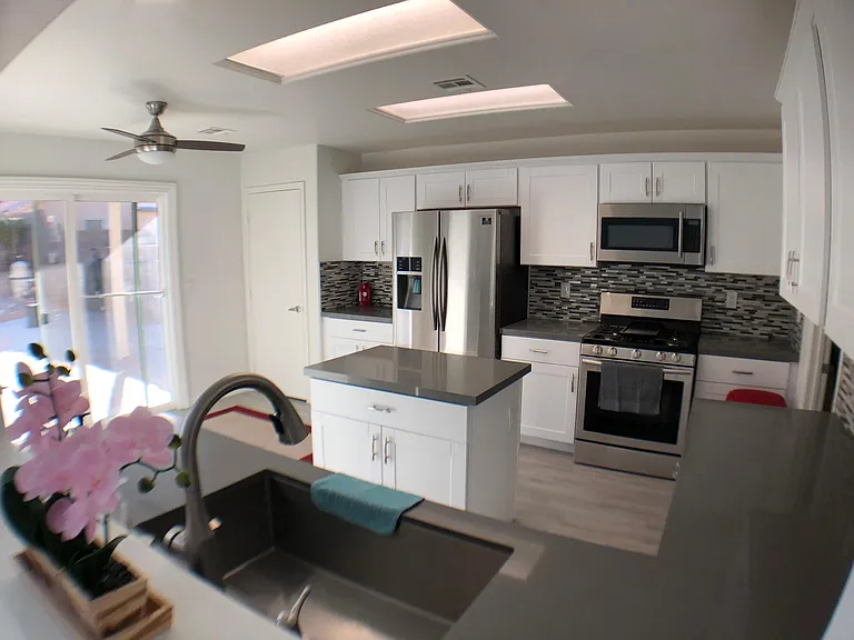 973 Cedar Pines St — Photo 5