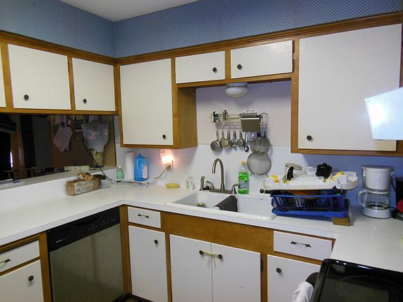 3rd image of 3925 Devonshire Dr