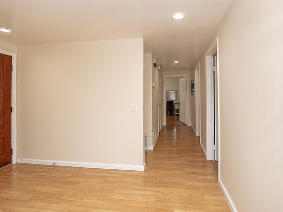 5th image of 1806 W Glenwood Pl