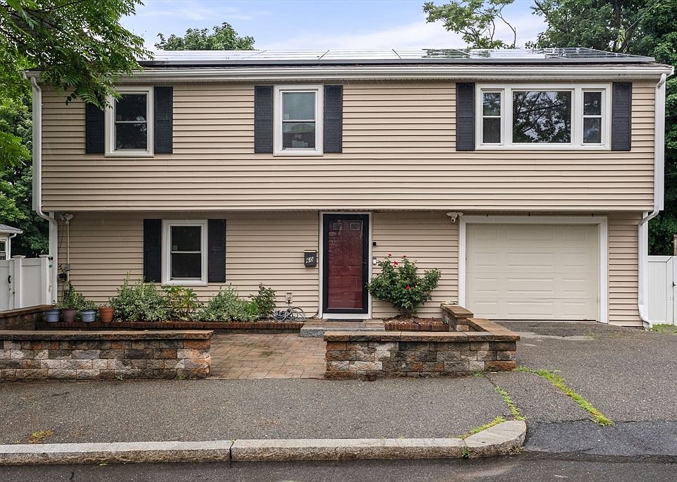 1st image of 60 Plymouth Rd