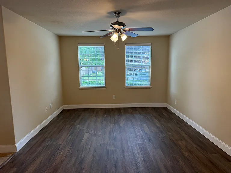 12926 Adela Dr — Photo 15