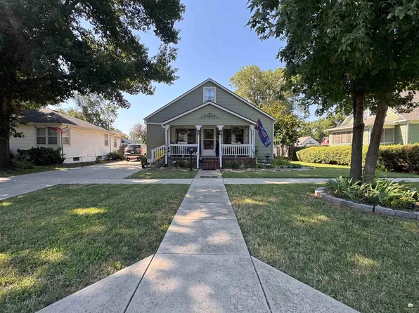 516 NE 7th St, Abilene, KS 67410