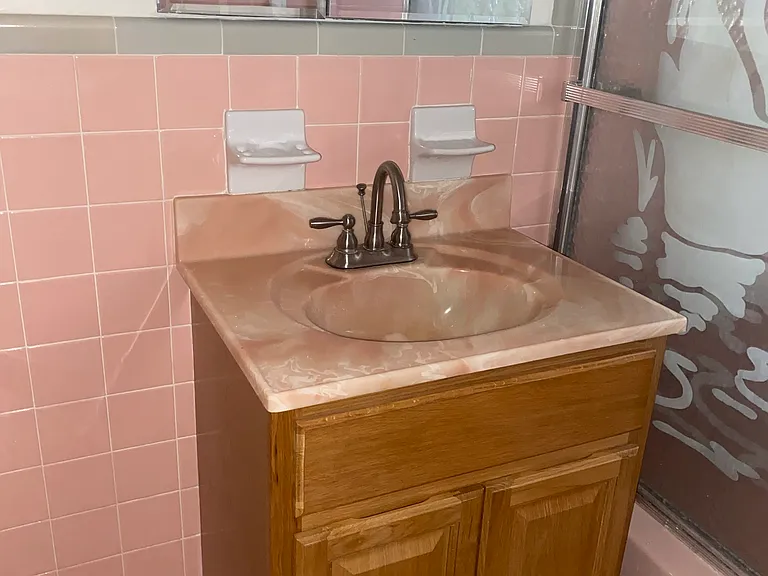 8 Evelyn Ct #2 — Photo 32