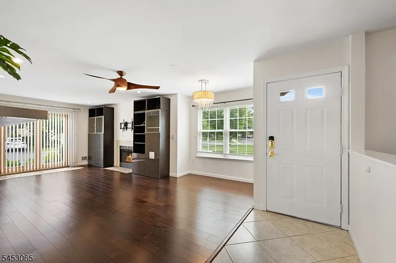 2 bed, 2.0 bath, 1158 sqft, $2,800 — Photo 3