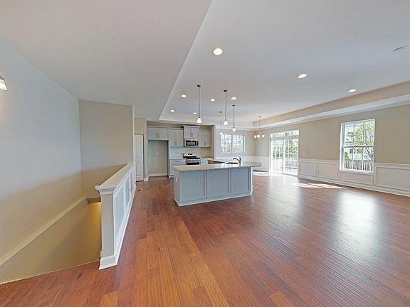 4th image of 25207 W Jackson Ln