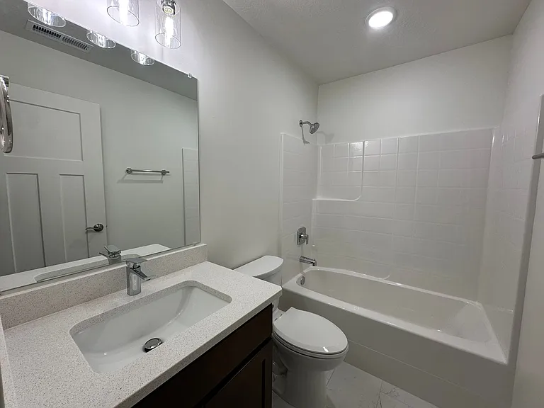 3939 Hawks Landing Loop — Photo 10
