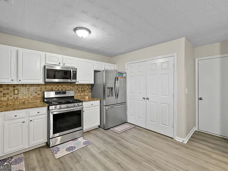 30 Zebulon Pl — Photo 17