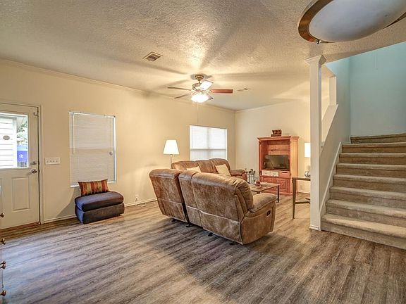 5th image of 6218 Scotchwood Dr