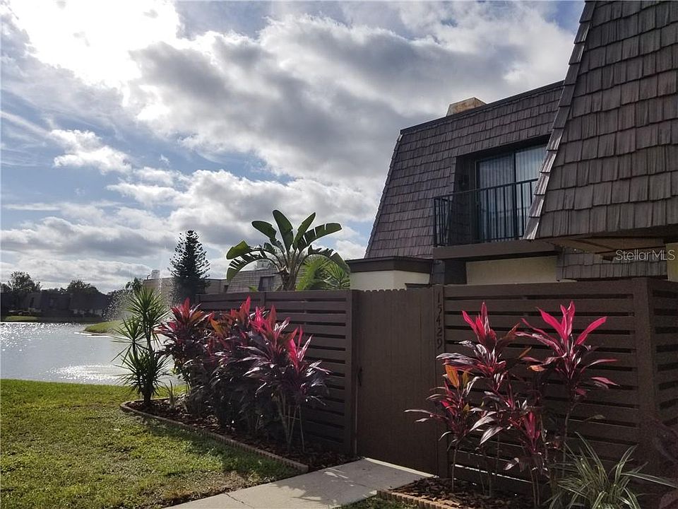 1st image of 15429 W Pond Woods Dr